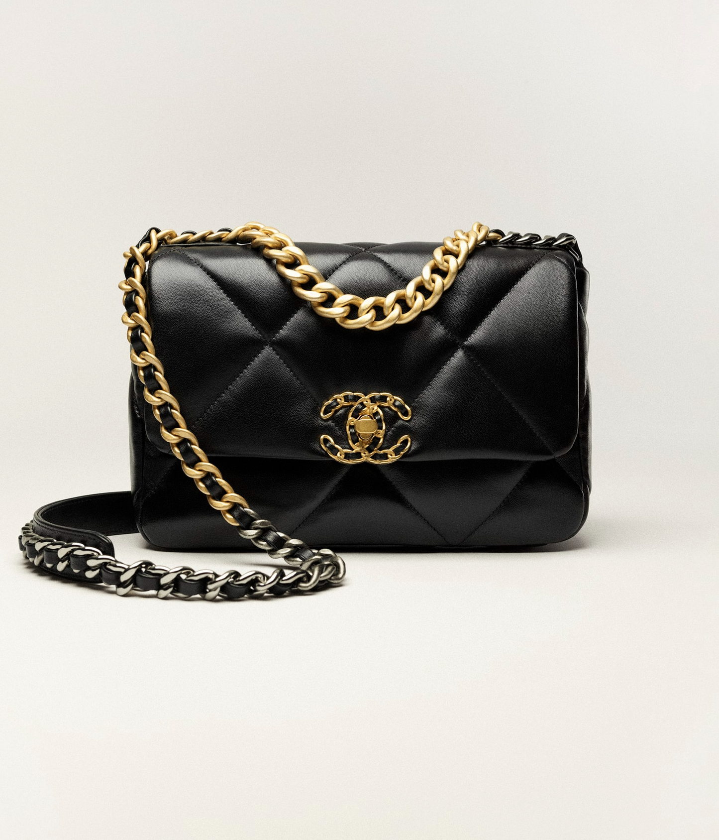 Handtasche – Glänzendes Lammleder mit gemischten Metall-Finishes