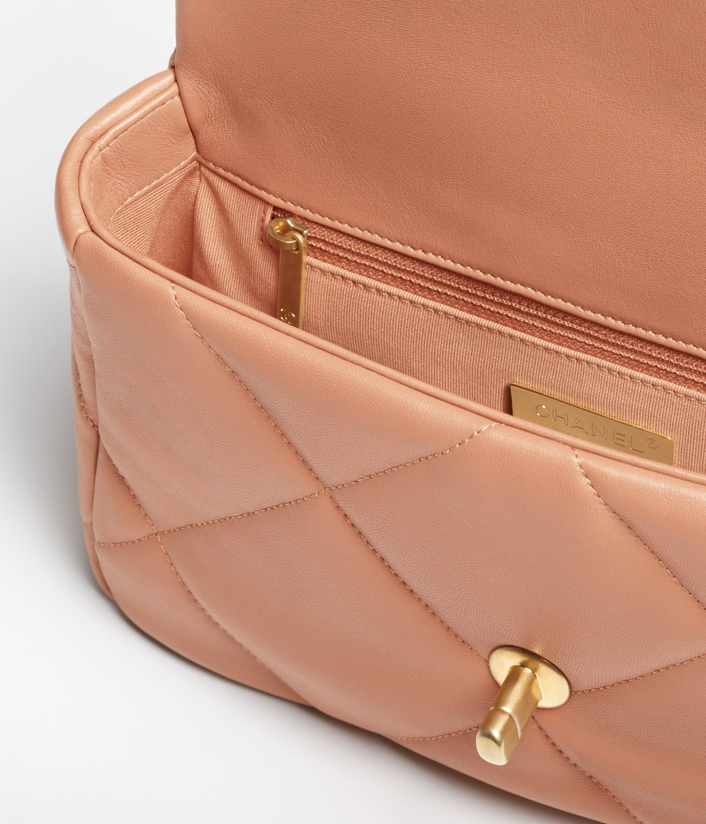 Handtasche – Glänzendes Lammleder mit gemischten Metall-Finishes
