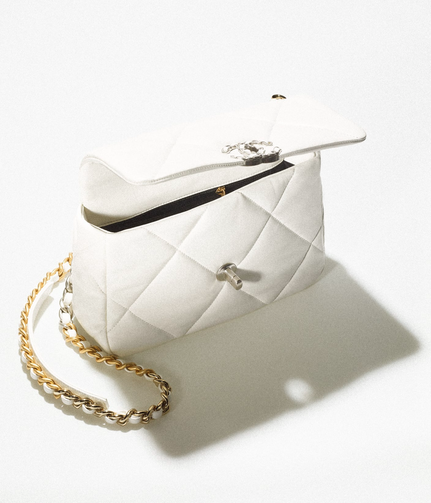 Handtasche – Glänzendes Lammleder mit gemischten Metall-Finishes