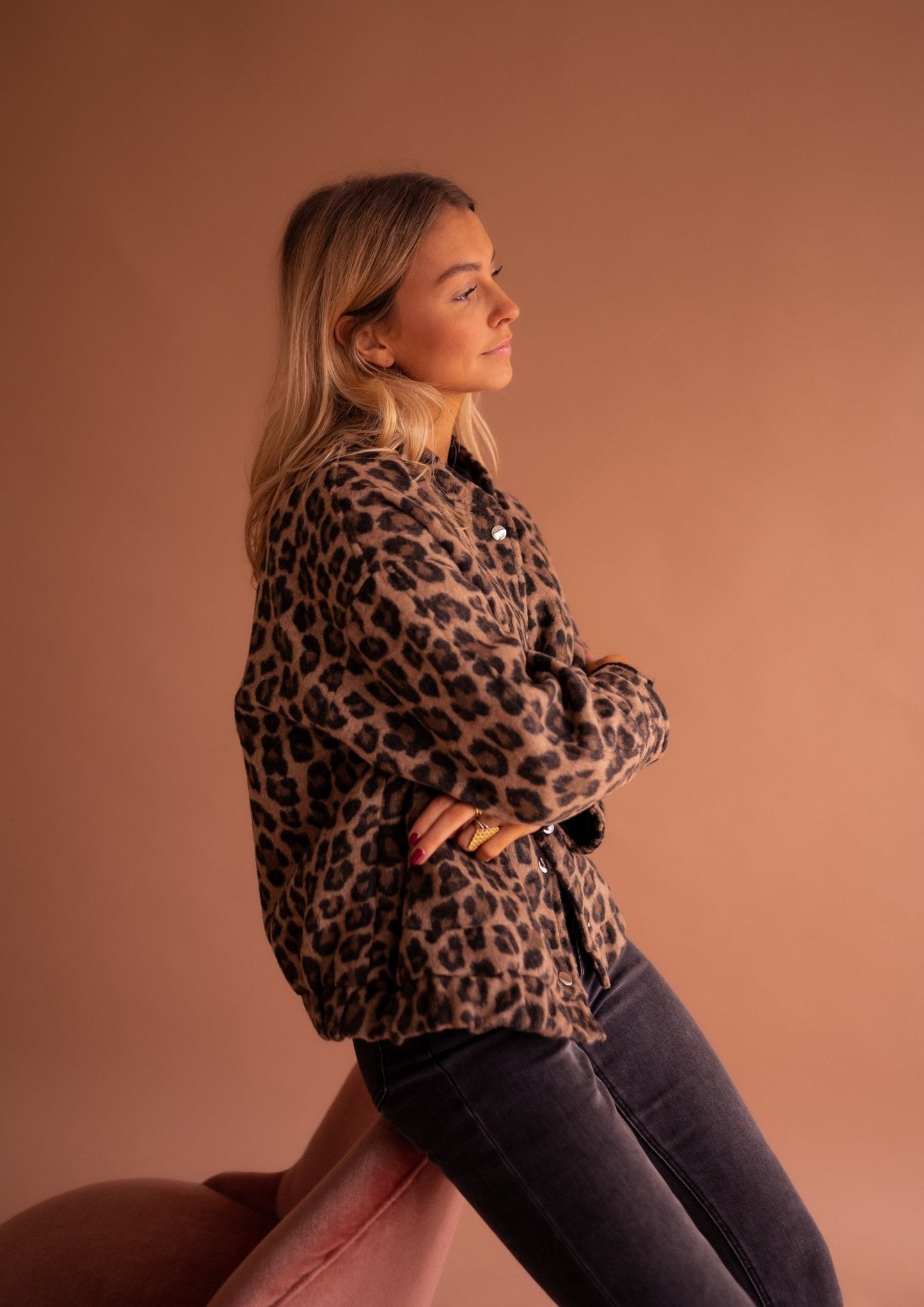 Damen modische Jacke mit Tierdruck für vielseitige Styling-Optionen