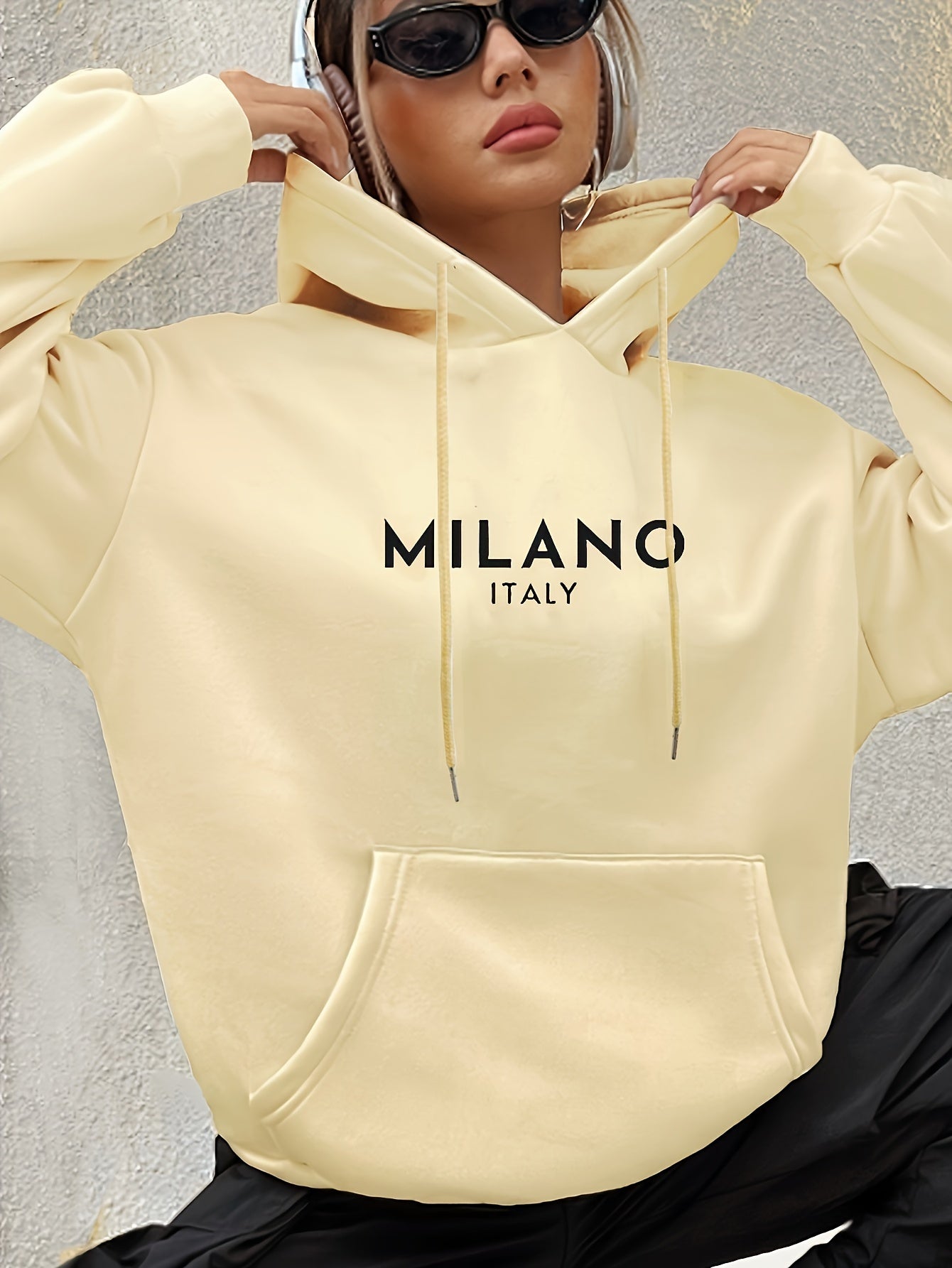 Milano Italy Print Drawstring Hoodie, Casual Long Sleeve Hooded Sweats